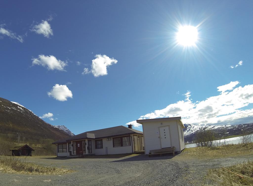 Lyngen Fjordcamp Villa Nord-Lenangen Ngoại thất bức ảnh